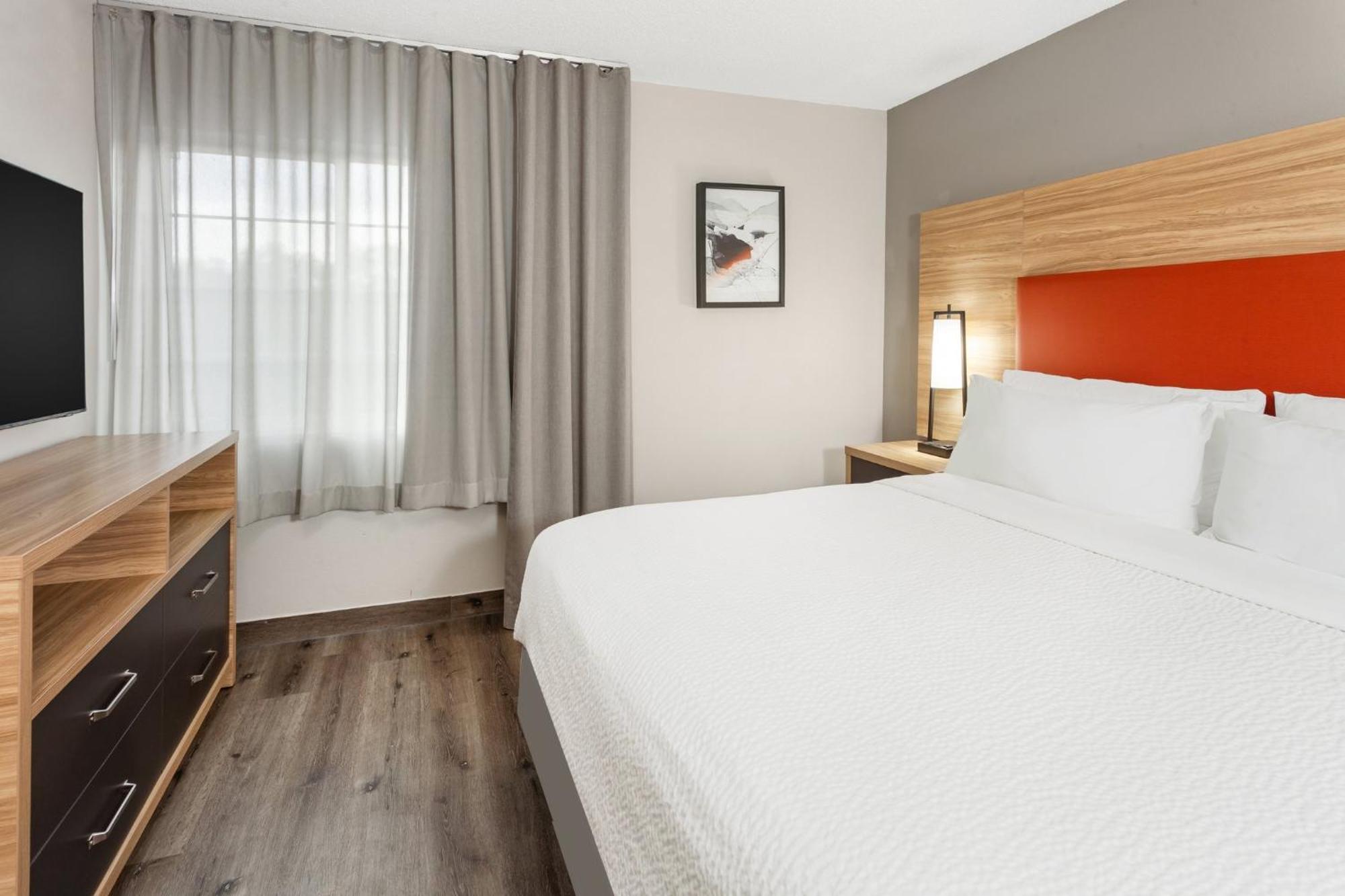 Candlewood Suites Harrisonburg By Ihg Buitenkant foto