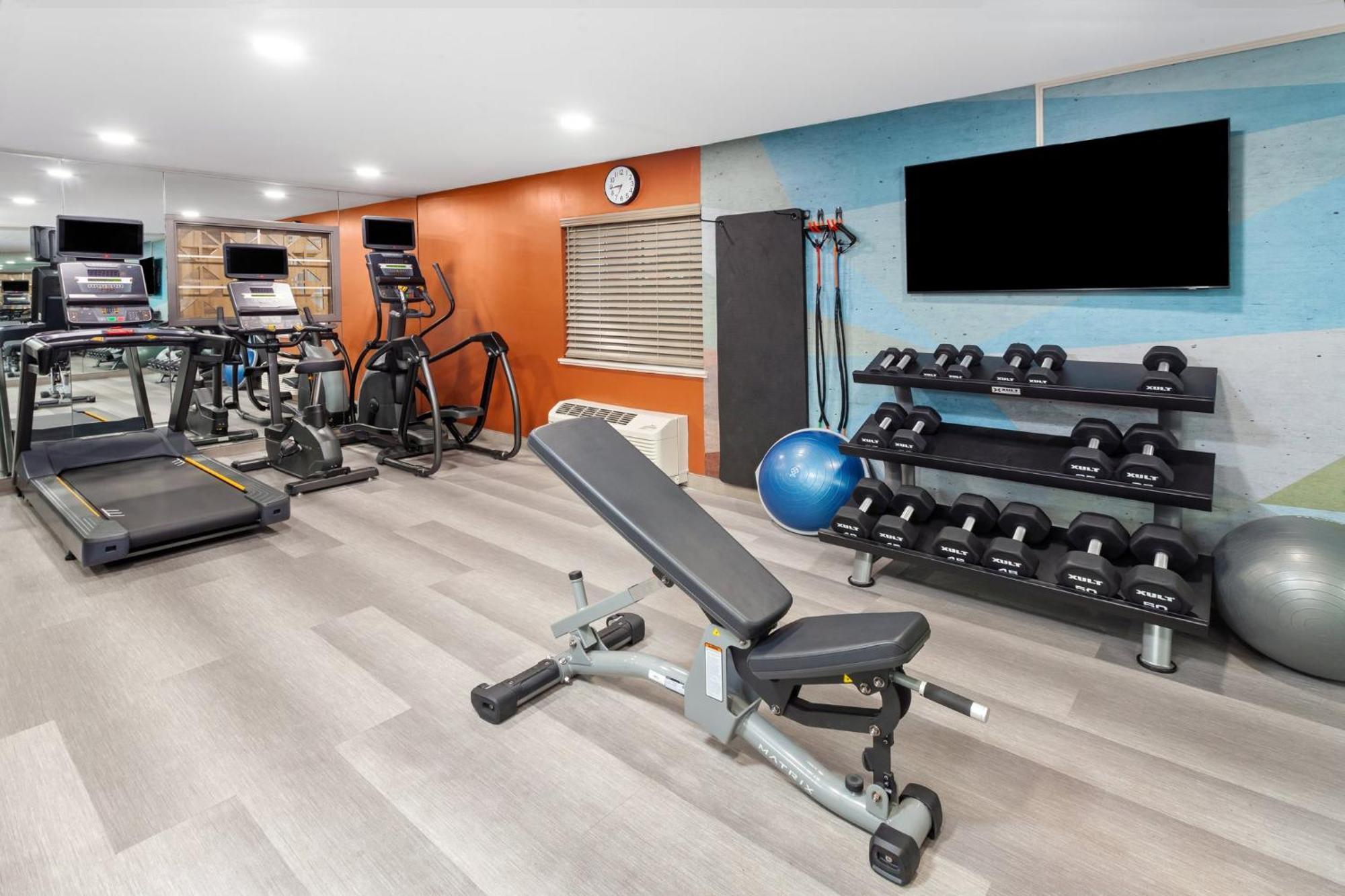 Candlewood Suites Harrisonburg By Ihg Buitenkant foto